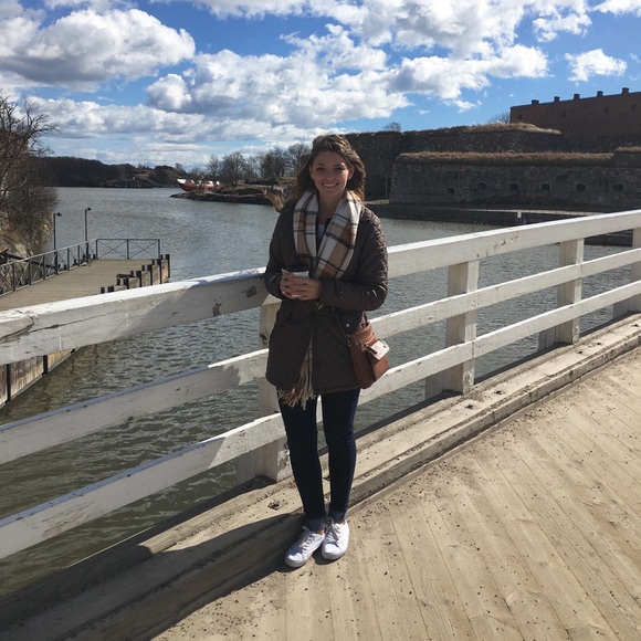 Meet your Posher, Kelsie - Picture 1 of 1